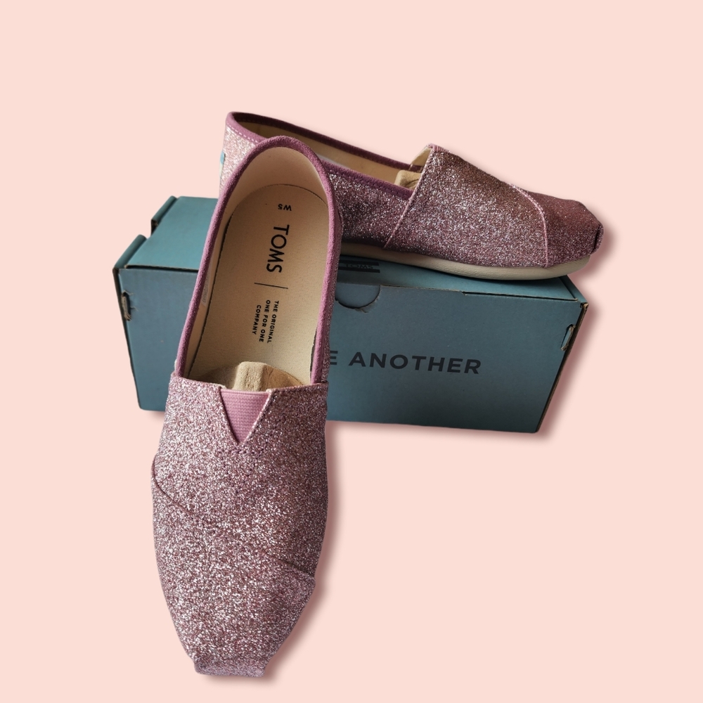 Women's Rose Glow Iridescent Giltter TOMS Size 5